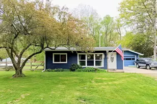 6921 N 37th St, Richland, MI 49083 - Photo 1