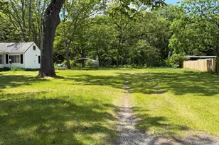 1887 Interwood, Muskegon, MI 49442 - Photo 3