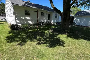 3819 Pontiac Ave, Kalamazoo, MI 49006 - Photo 3