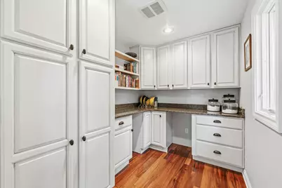 1722 W Kilgore Road, Kalamazoo, MI 49008 - Photo 17