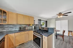 38560 Mason St, Livonia, MI 48154 - Photo 15