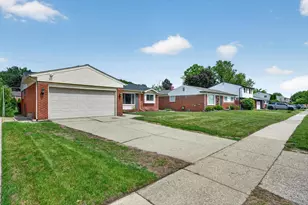 38560 Mason St, Livonia, MI 48154 - Photo 3