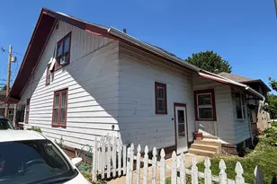 103 Clark St, Buchanan, MI 49107 - Photo 29