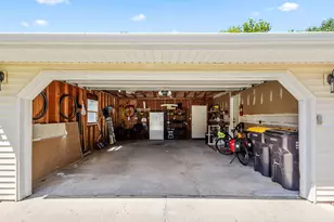 65 W Hallett St, Hillsdale, MI 49242 - Photo 29