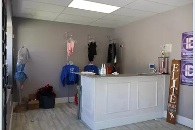 525 N Saginaw Street, Lapeer, MI 48446 - Photo 3