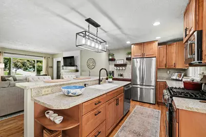 1366 Maiden Lane, Saint Joseph, MI 49085 - Photo 5