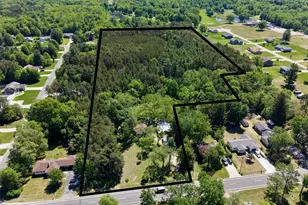 4404 S Sheridan Dr, Muskegon, MI 49444 - Photo 1