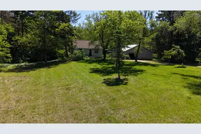 4404 S Sheridan Drive, Muskegon, MI 49444 - Photo 3