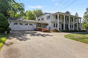 2106 Aberdeen Dr, Kalamazoo, MI 49008 - Photo 3