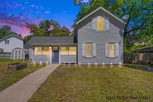 416 Pine St, Fruitport, MI 49415 - Photo 1