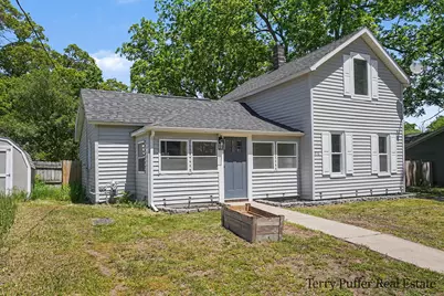 416 Pine Street, Fruitport, MI 49415 - Photo 3