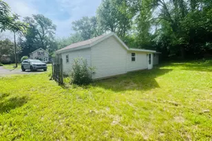 244 Woodland Ave, Jackson, MI 49203 - Photo 5