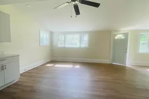 244 Woodland Ave, Jackson, MI 49203 - Photo 17