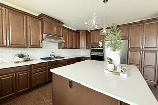 6394 S Trailwoods Dr, Ann Arbor, MI 48103 - Photo 13
