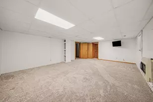 2810 S Wood Dale Dr, Jackson, MI 49203 - Photo 17