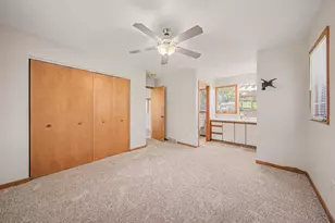 2810 S Wood Dale Dr, Jackson, MI 49203 - Photo 13