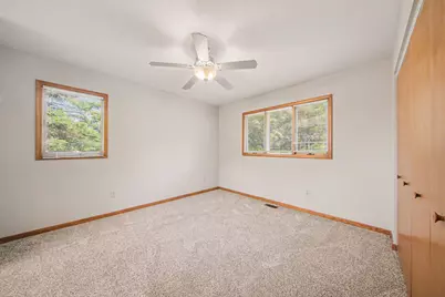 2810 S Wood Dale Drive, Jackson, MI 49203 - Photo 11