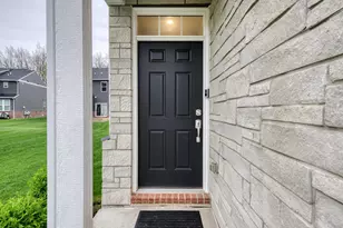 2832 Fairgrove Crescent Crescent, Ann Arbor, MI 48108 - Photo 3