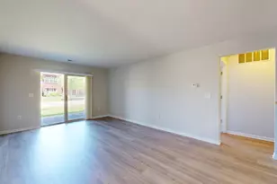 1376 Addington Ln, Ann Arbor, MI 48108 - Photo 9