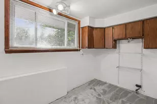9425 Lamont St, Livonia, MI 48150 - Photo 23