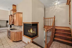 9425 Lamont St, Livonia, MI 48150 - Photo 15