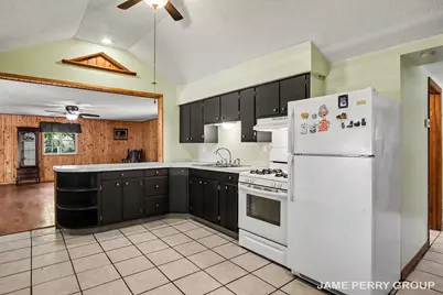 940 S Woodruff Drive S, Stanton, MI 48888 - Photo 7