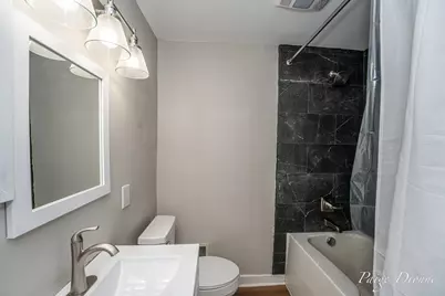 32 W Main Avenue, Zeeland, MI 49464 - Photo 17