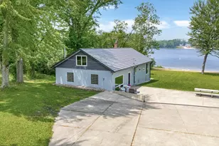 13754 45th St, Bloomingdale, MI 49026 - Photo 1