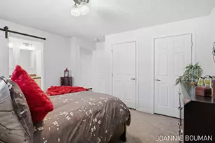 5230 E Sunfield Ln, Holland, MI 49423 - Photo 19