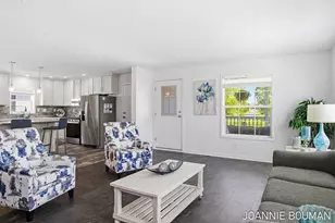 5230 E Sunfield Ln, Holland, MI 49423 - Photo 5