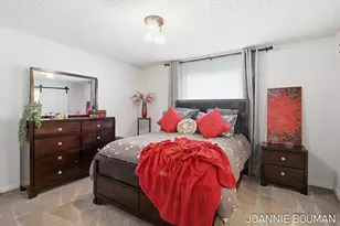 5230 E Sunfield Ln, Holland, MI 49423 - Photo 17