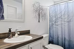 5230 E Sunfield Ln, Holland, MI 49423 - Photo 25