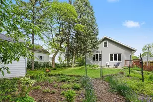 221 Nelson Ave, Kalamazoo, MI 49006 - Photo 25
