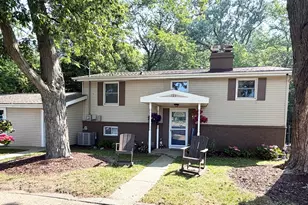 723 Arbor Ct, South Haven, MI 49090 - Photo 3