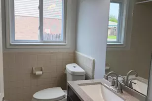 11809 McKinley Dr, Warren, MI 48089 - Photo 9