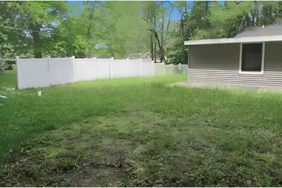 128 W Colfax Street, Hastings, MI 49058 - Photo 5