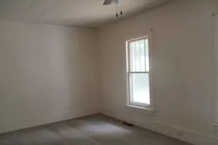 209 Spring St, Three Rivers, MI 49093 - Photo 9