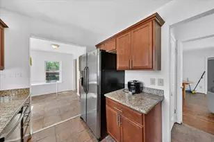 14000 Wales St, Oak Park, MI 48237 - Photo 7