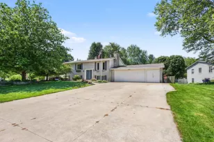 7127 Rockhill Dr, Jenison, MI 49428 - Photo 3