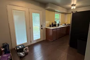 214 Auburn St, Battle Creek, MI 49014 - Photo 5