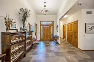 8790 Hendricks Dr, Brighton, MI 48116 - Photo 9