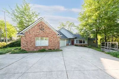 8790 Hendricks Drive, Brighton, MI 48116 - Photo 3