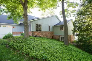 8790 Hendricks Dr, Brighton, MI 48116 - Photo 85
