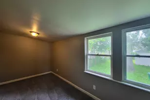 21769 Donald Ave, Eastpointe, MI 48021 - Photo 9