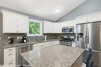 404 3rd Avenue, Holland, MI 49424 - Photo 9
