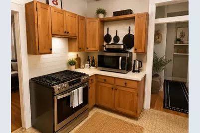 922 E Michigan Avenue, East Lansing, MI 48823 - Photo 7