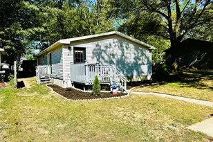 811 N Lavinia St, Ludington, MI 49431 - Photo 63