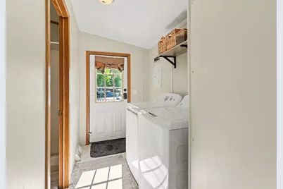 811 N Lavinia Street, Ludington, MI 49431 - Photo 33