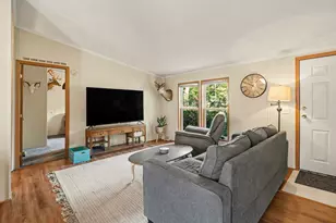 811 N Lavinia St, Ludington, MI 49431 - Photo 15