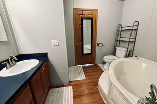 811 N Lavinia St, Ludington, MI 49431 - Photo 49